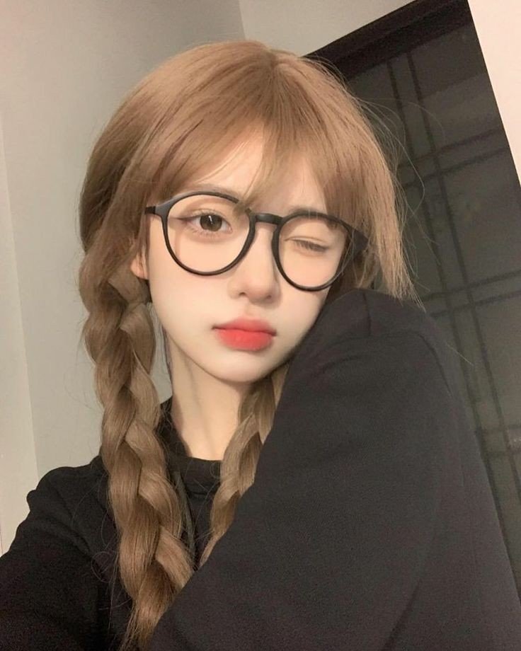 Cute korean girl dp Cute korean girl dp