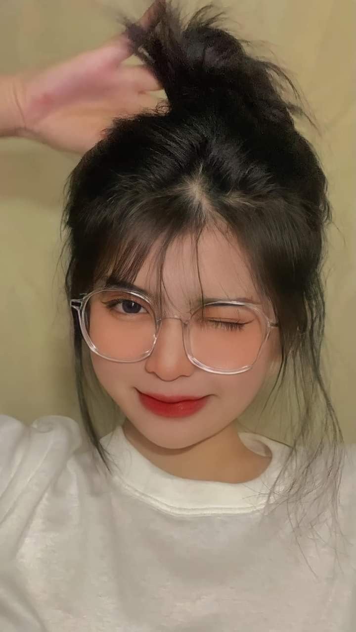 Korean Girl dp Hidden face Korean Girl dp Hidden face