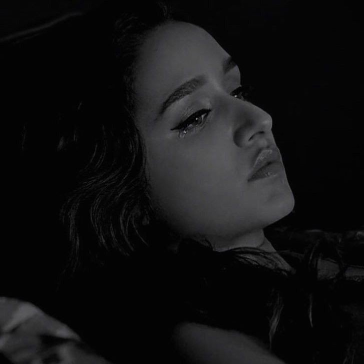 sad girl whatsapp dp sad girl whatsapp dp