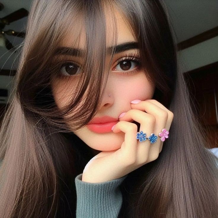 single cute girl pic single cute girl pic