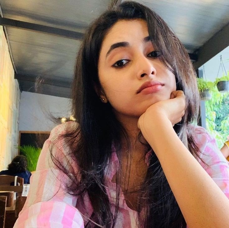single cute girl pic single cute girl pic