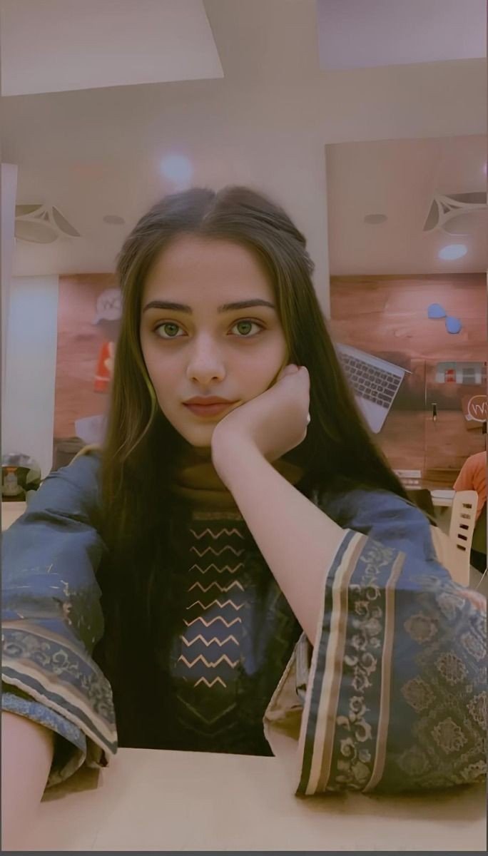 खूबसूरत लड़कियों की फोटो खूबसूरत लड़कियों की फोटो