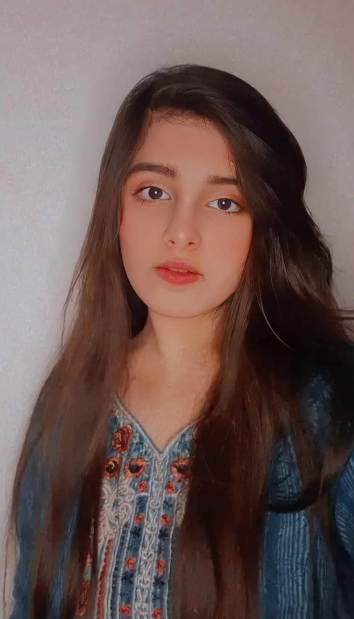 खूबसूरत लड़कियों की फोटो खूबसूरत लड़कियों की फोटो